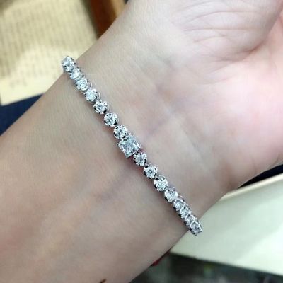 Decoração de pulseira de diamante de corte de princesa de forma redonda