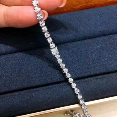 Decoração de pulseira de diamante de corte de princesa de forma redonda